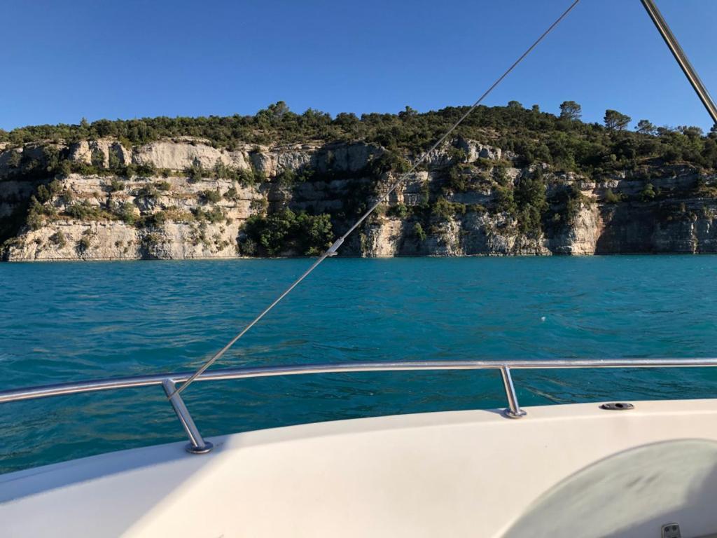 Appartement sur les toits, très jolie vue Provence Gréoux-les-Bains Esterno foto